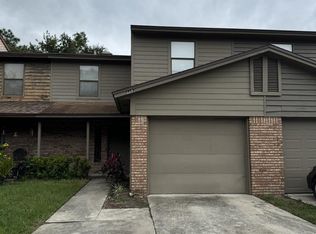 1183 Lee Rd, Jacksonville, FL 32225