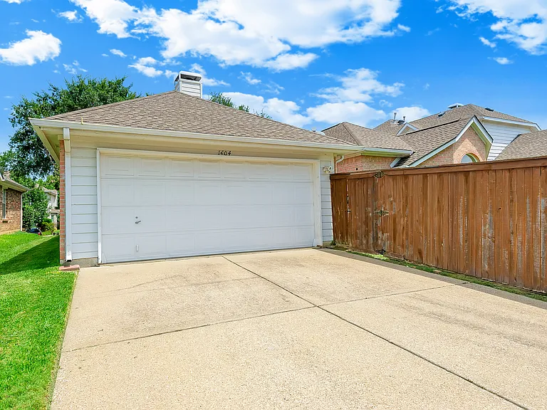 1404 Ranch Hill Dr — Photo 30