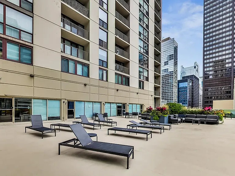 200 N Dearborn St #3407 — Photo 25