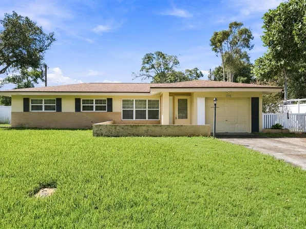 2548 FOREST PARKWAY N, LARGO, FL 33771