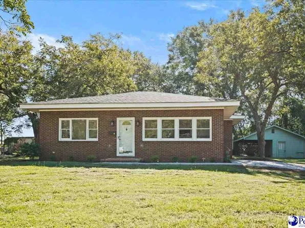 61 Pecan Ave, Cheraw, SC 29520