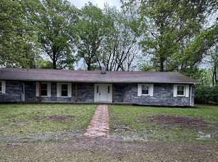 605 S Hickory St, Cuba, MO 65453