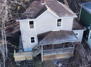 1365 6th Ave, Freedom, PA