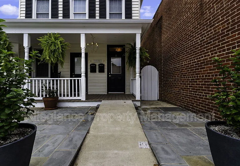 1506 B Mount Vernon Ave — Photo 3