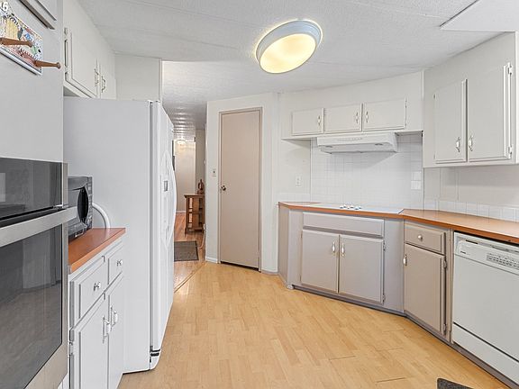 5th image of 4915 Swegle Rd NE Unit 81