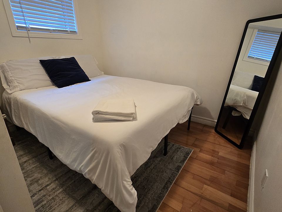 Bedroom B: $980 Private room with Queen Sized Bed (Shared bathroom)
+$200 for double occupancy