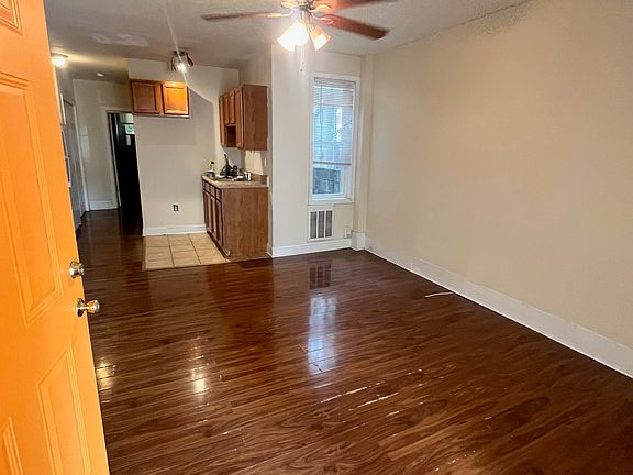 4th image of 1713 S 19th St Floor 1