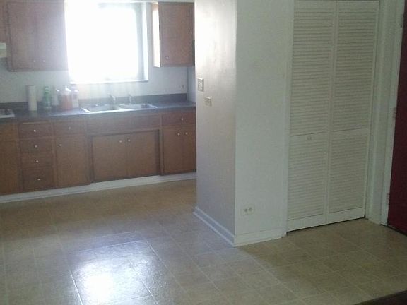 2nd image of 2444 W 111th St APT 2A
