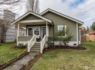 608 W 9th St, Port Angeles, WA