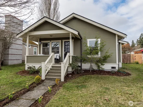 608 W 9th Street, Port Angeles, WA 98363