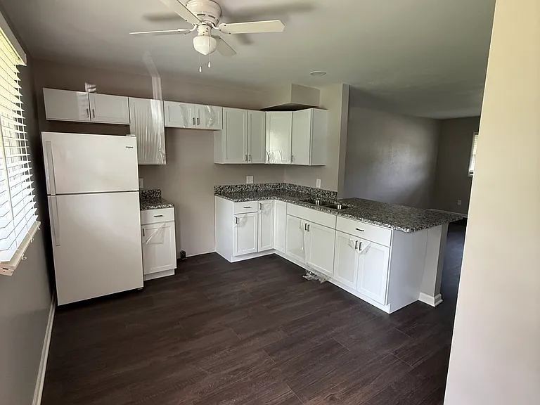 13930 S Marybrook Dr #A — Photo 2