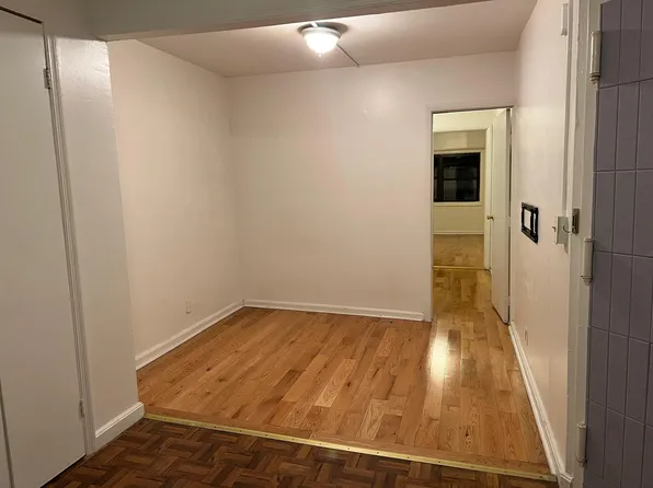 296 15th Street image 2 of 7