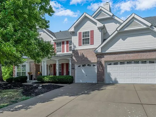 701 Balcarra Dr, Dardenne Prairie, MO 63368