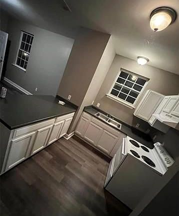3rd image of 1426 Numa St