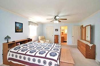 5th image of 30 Madonna Ct
