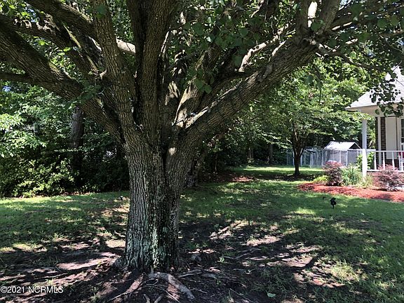 3rd image of 2801 Westbrooke Dr
