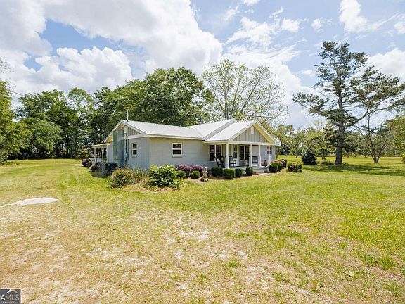 3rd image of 187 Jefferson Rd