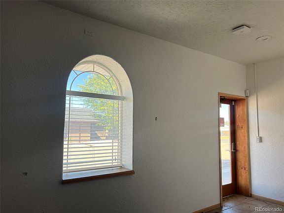 3rd image of 815 2nd Street
