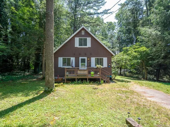 38 Lyon Road, Woodstock, CT 06282