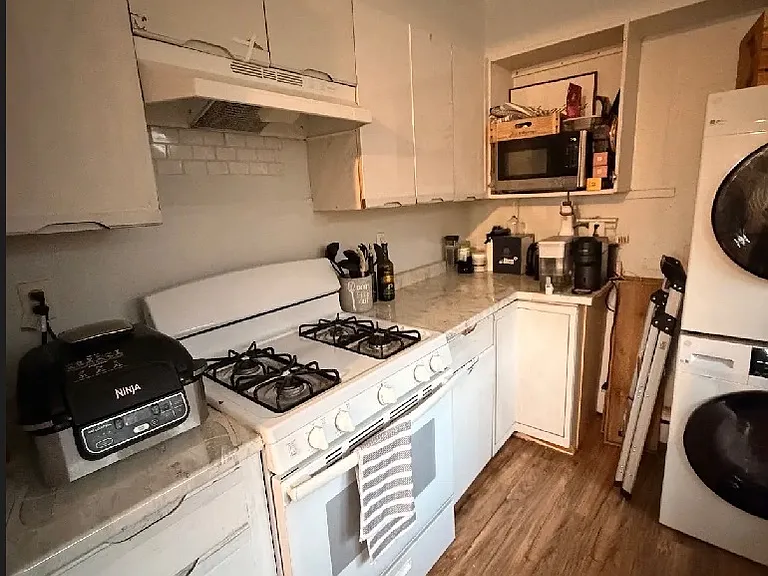 41 Indiana Ave #2 — Photo 6