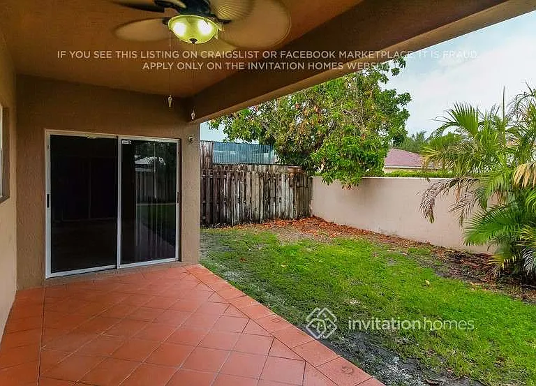 8723 NW 142nd Ln — Photo 27