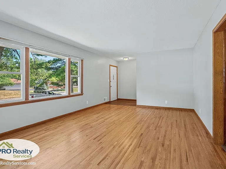 4672 Morris Ln — Photo 8
