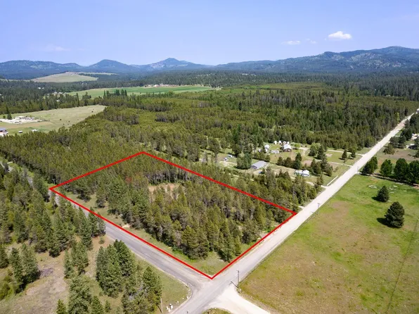 12351 E Bridges Rd, Elk, WA 99009