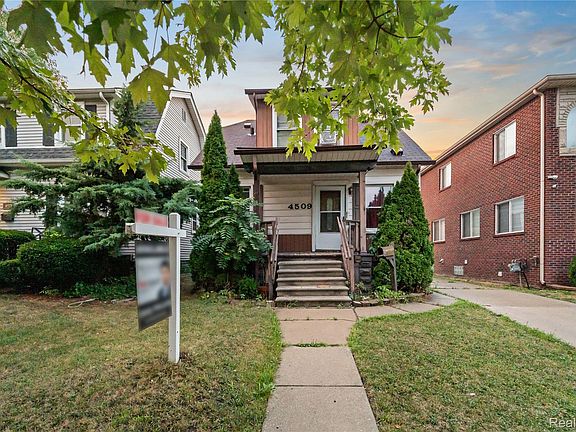 2nd image of 4509 Helen St