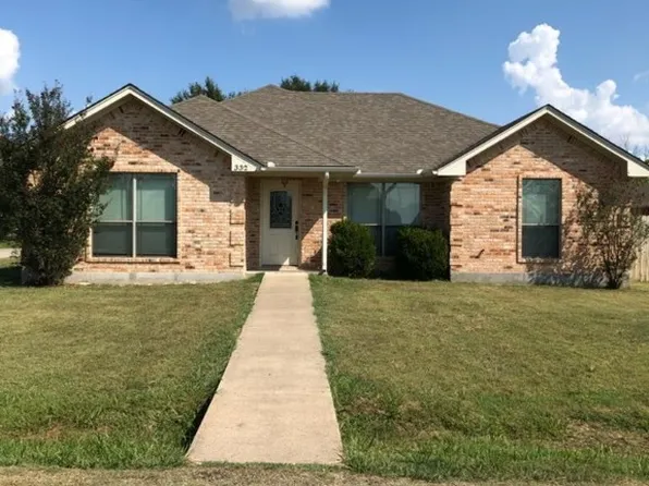 332 Flying Bridge Dr, Gun Barrel City, TX 75156
