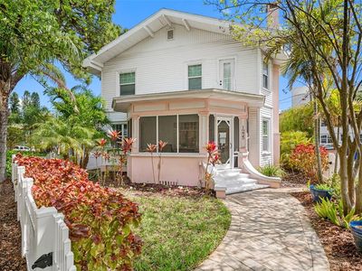 1225 Beach Dr NE, Saint Petersburg, FL, 33701