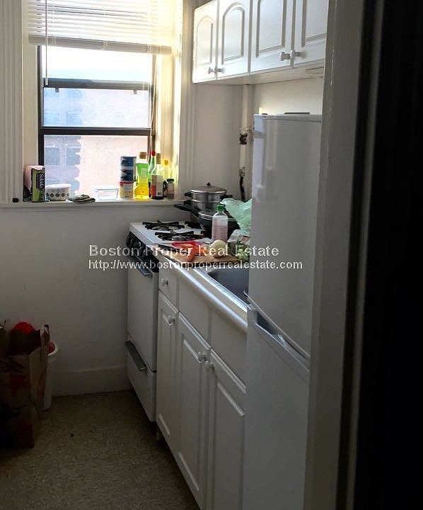 2nd image of 64 Charlesgate E APT 0087