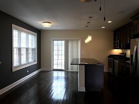 4th image of 3112 N Lawndale Ave #2