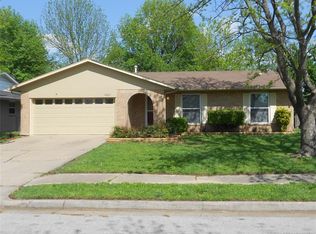 1667 S Pecan Pl, Broken Arrow, OK 74012