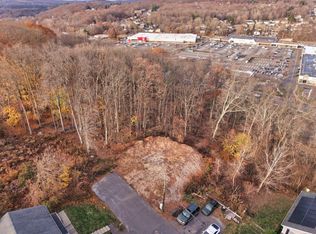 Lonsdale Street, Waterbury, CT 06701