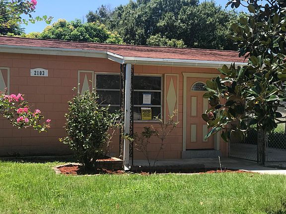 3rd image of 2103 N Avenue Q Avenue