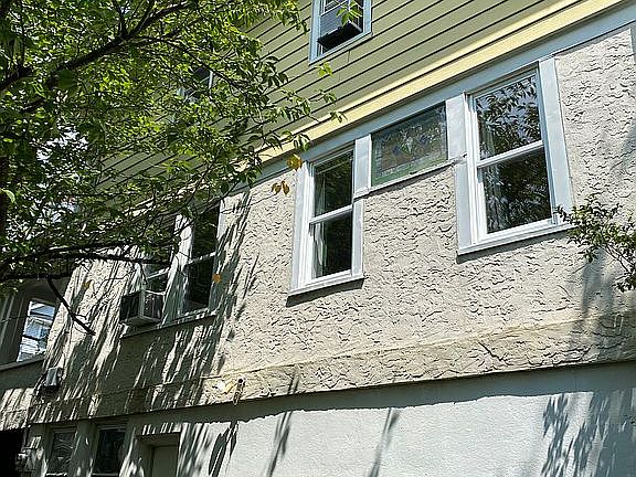 5th image of 348 Dewey Ave