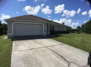 558 Lone Star Ln, Lehigh Acres, FL 33974
