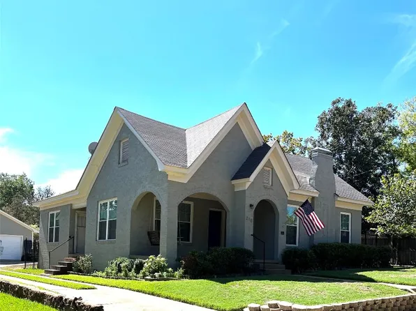 206 W Shaw St, Tyler, TX 75701