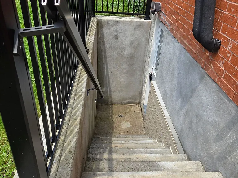 66 Morrison Cres #BASEMENT — Photo 6