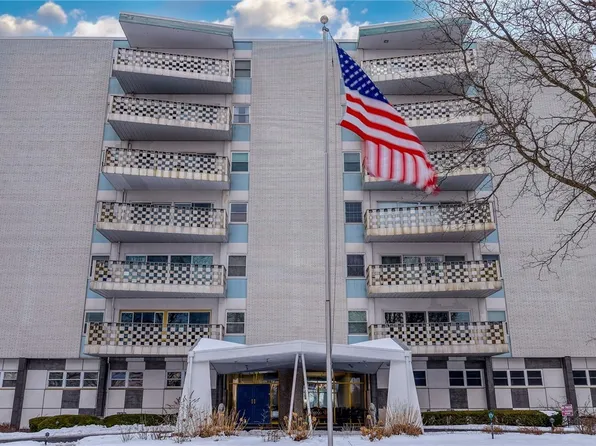 275 N Portage Path APT 7B, Akron, OH 44303