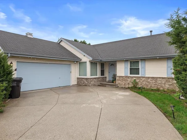 4102 W Minnesota COURT, Franklin, WI 53132