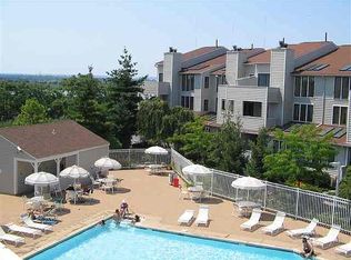 817 Topsail Ln, Secaucus, NJ 07094