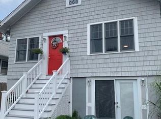 6 Mayflower Rd, Quincy, MA 02171