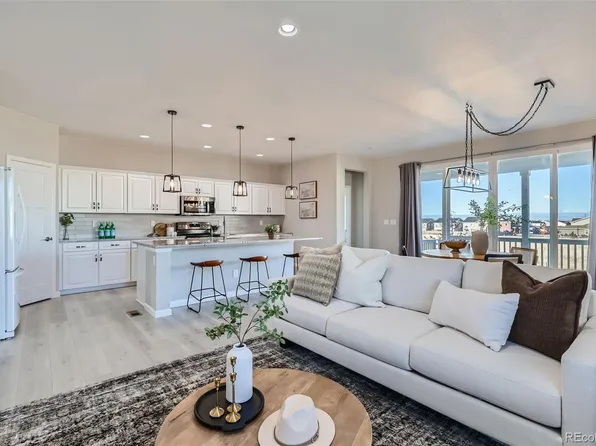 711 N Waterloo Court, Aurora, CO 80018