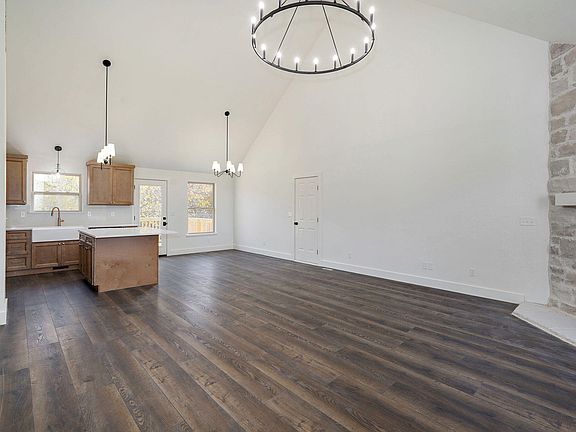 3rd image of 286 Remington Road