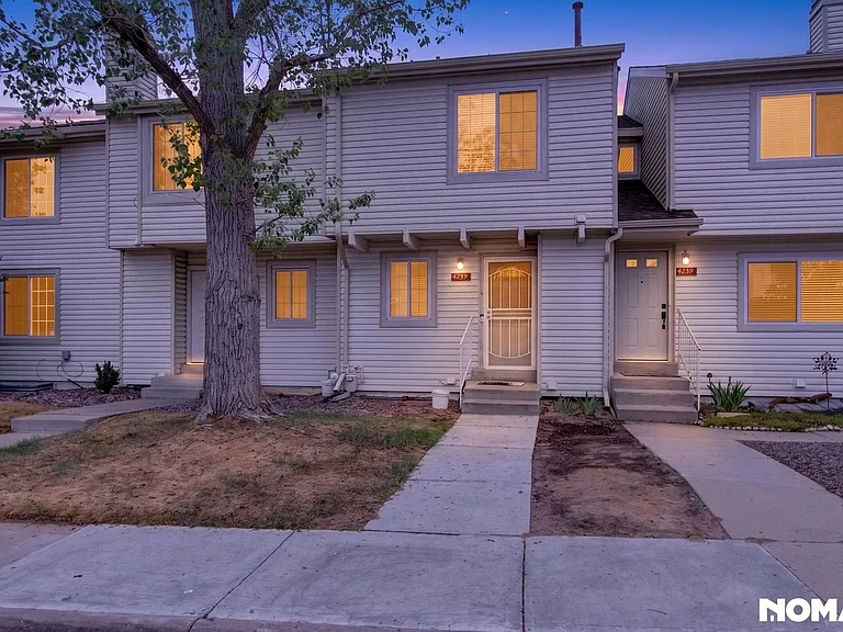 4239 S Mobile Cir #C — Photo 34