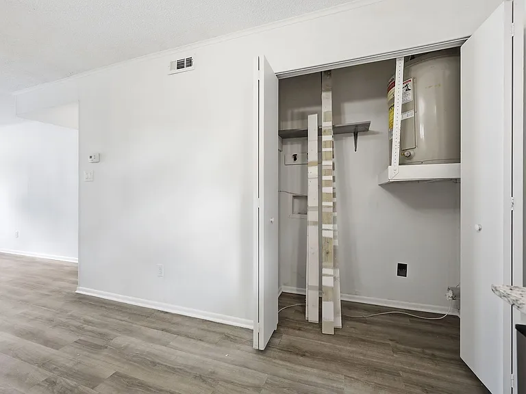 100 Ravenwood Dr #A — Photo 6