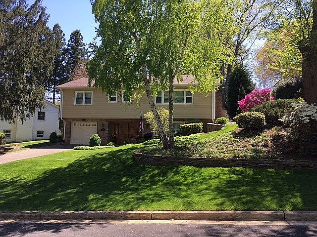 2nd image of 6189 Hardy Dr