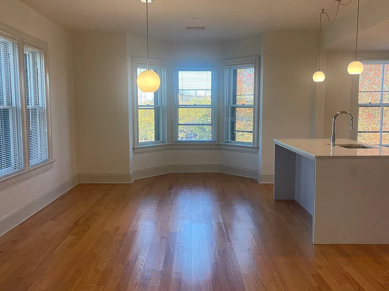 31 Parade St #402 — Photo 5