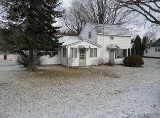 11400 Evergreen St, Gowen, MI 49326